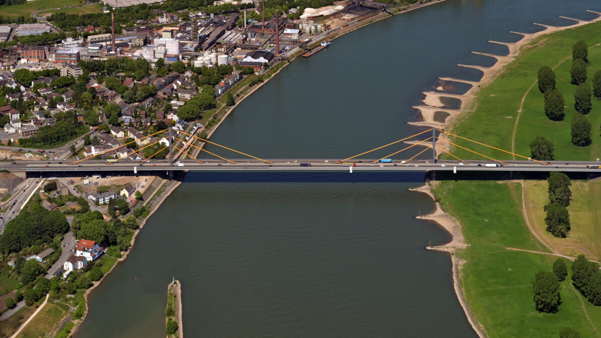 Die alte Rheinbrücke aus der Vogelperspektive