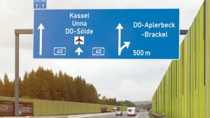 Eine Animation zeigt, wie die Strecke nach dem Ausbau zur Autobahn A 40 aussehen wird