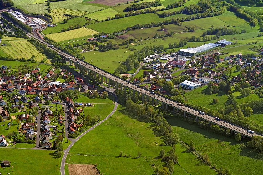 Talbrücke Uttrichshausen aus südwestlicher Richtung I Bildnachweis: Hajo Dietz