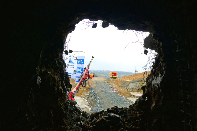 Blick aus dem Tunnel nach dem Durchschlag 